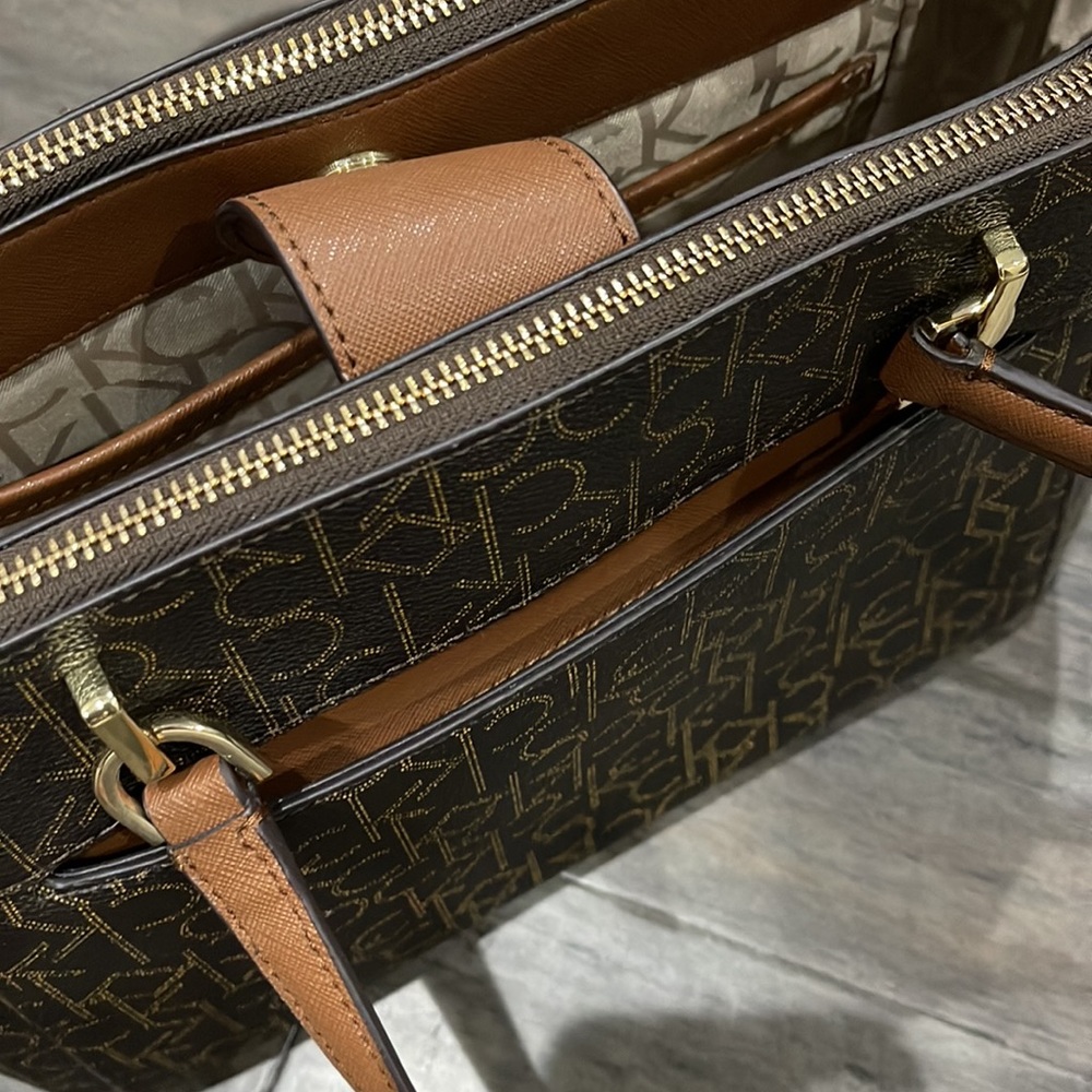 Calvin Klein Purse - Picture 9 of 10